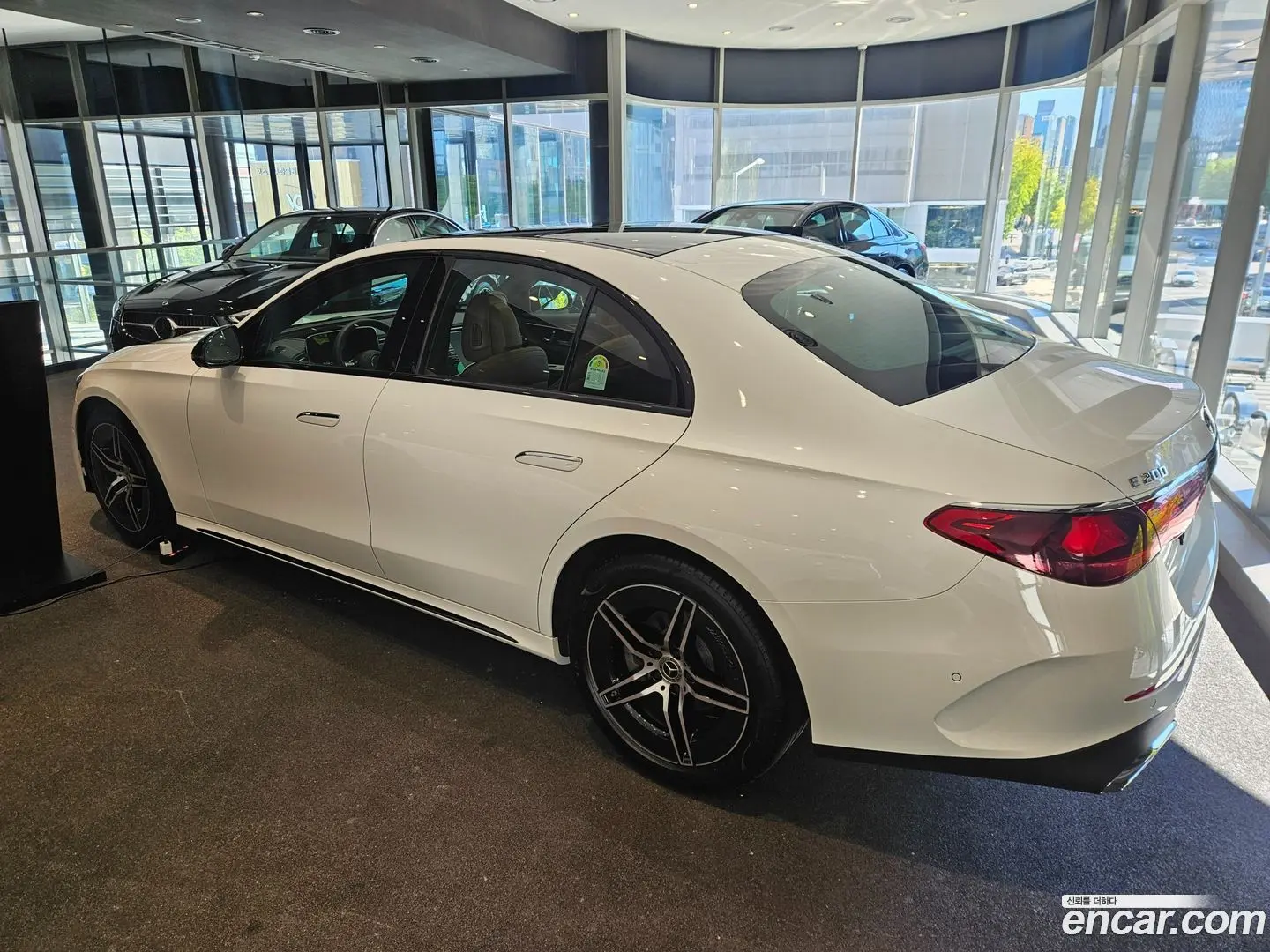 Mercedes-Benz E-Class E200 AMG Line 2024