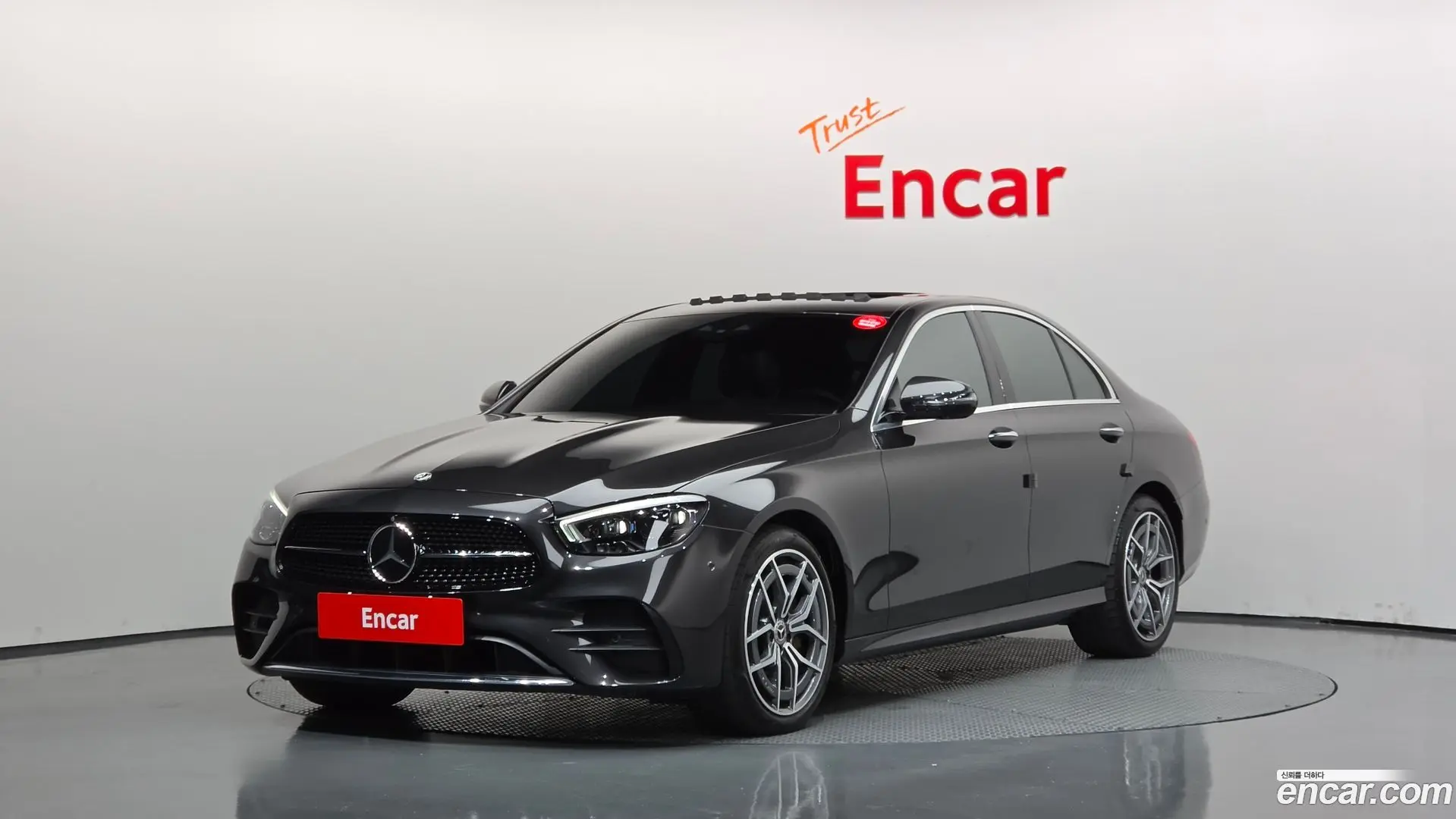Mercedes-Benz E-Class E220d 4MATIC AMG Line