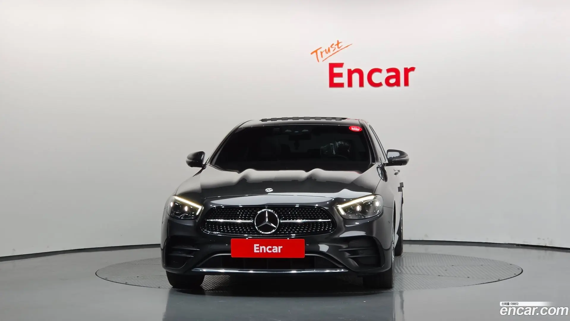Mercedes-Benz E-Class E220d 4MATIC AMG Line