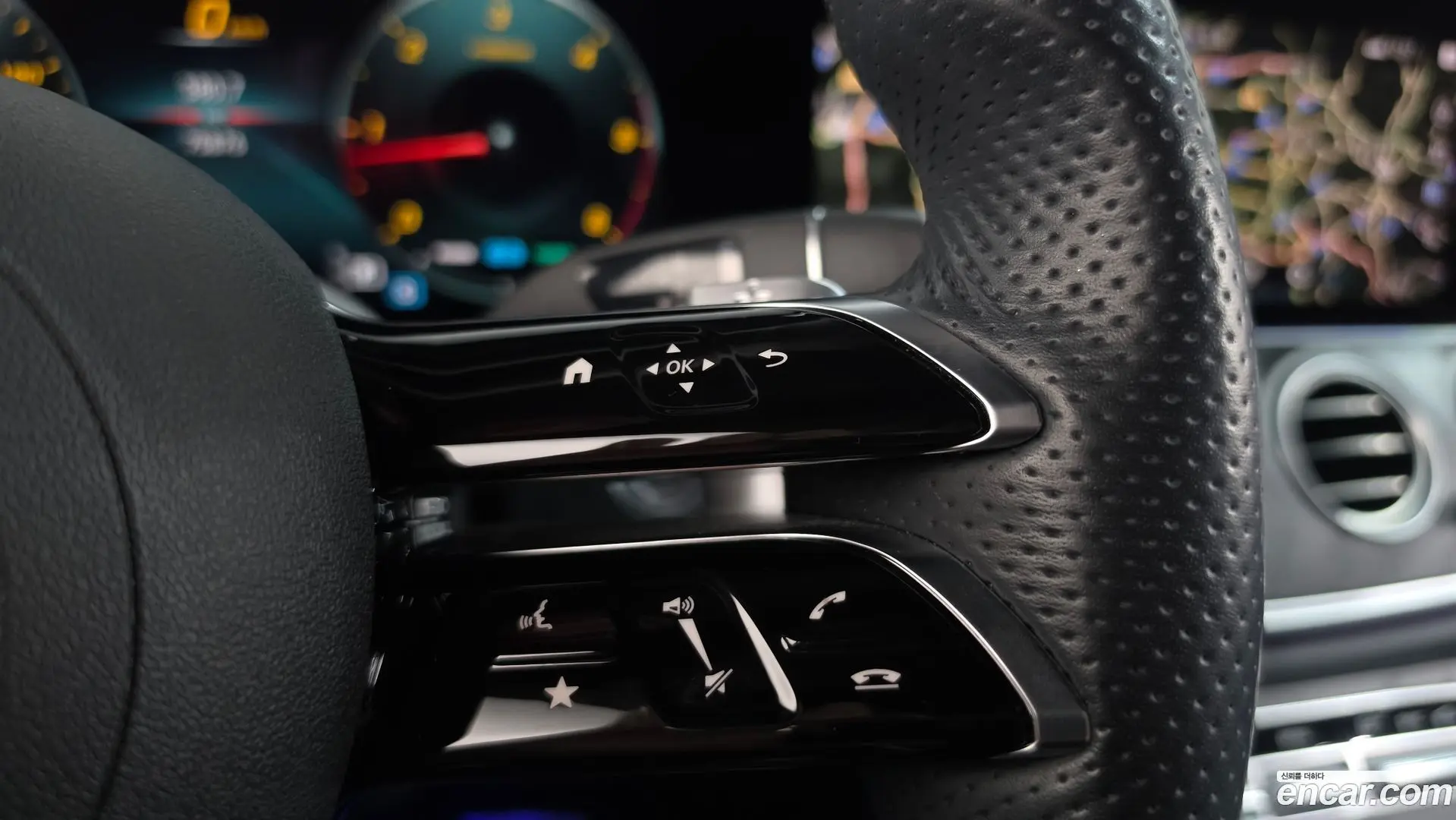 Mercedes-Benz E-Class E220d 4MATIC AMG Line