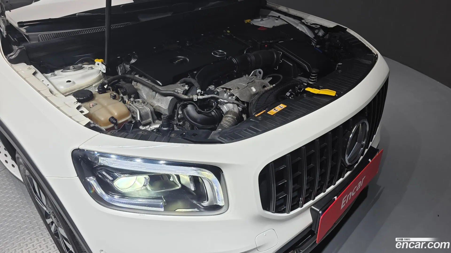 Mercedes-Benz GLB-Class GLB220 2019