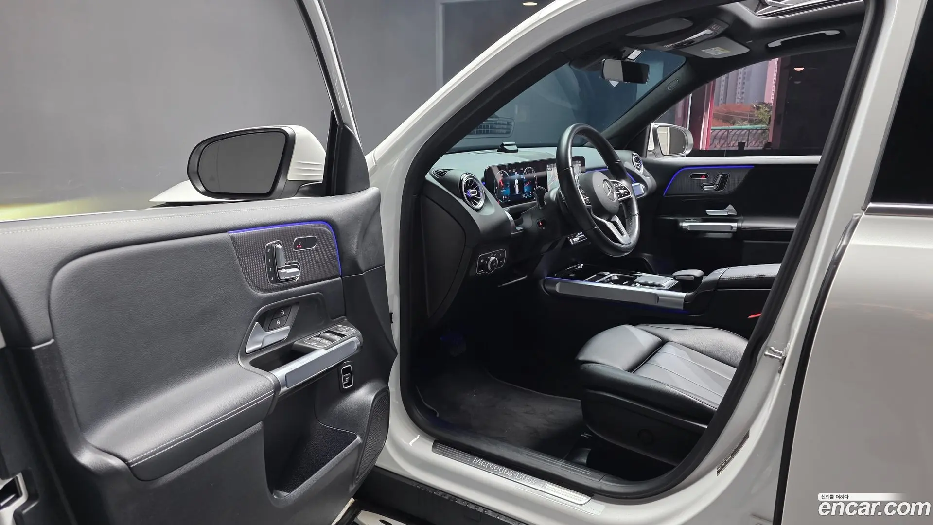 Mercedes-Benz GLB-Class GLB220 2019