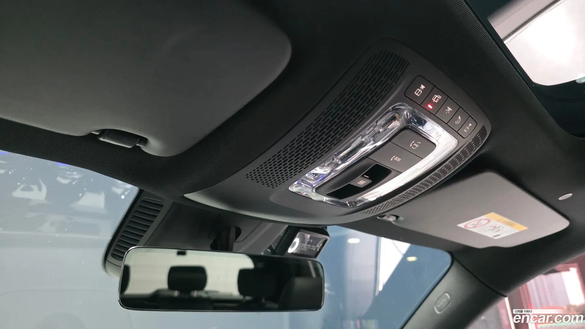 Mercedes-Benz GLB-Class GLB220 2019