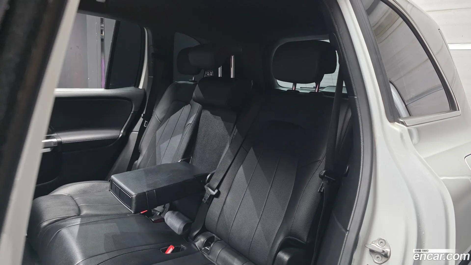 Mercedes-Benz GLB-Class GLB220 2019