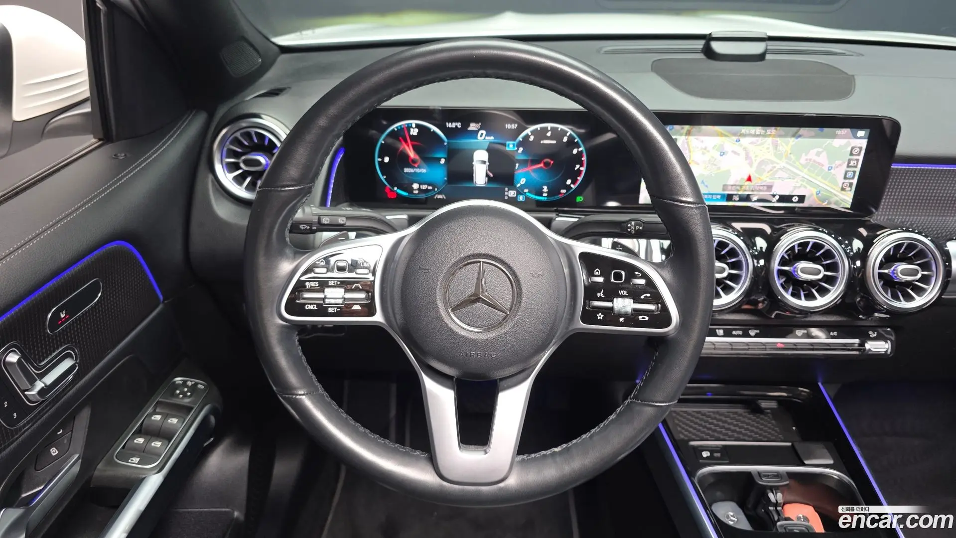 Mercedes-Benz GLB-Class GLB220 2019
