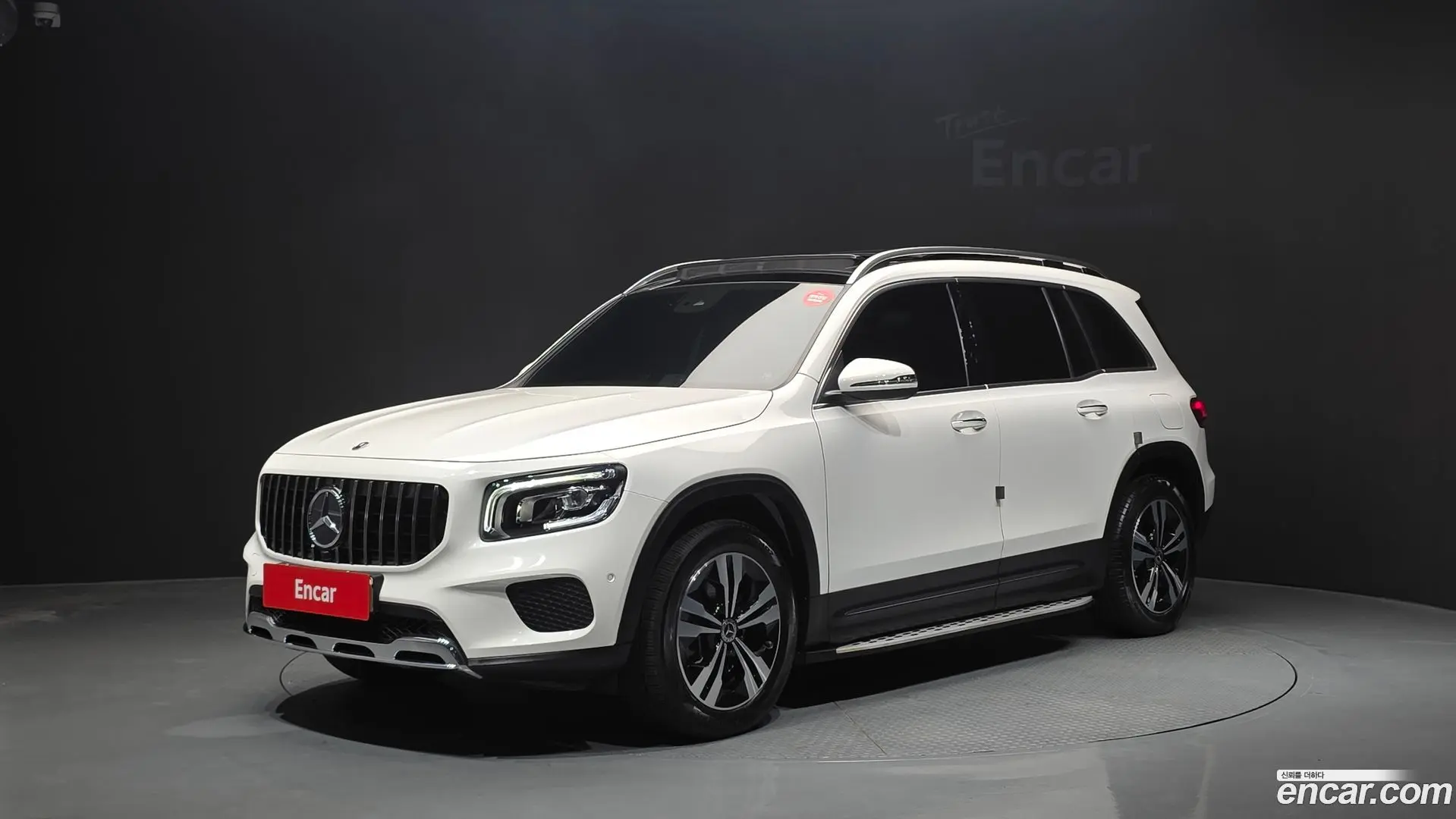 Mercedes-Benz GLB-Class GLB220 2019