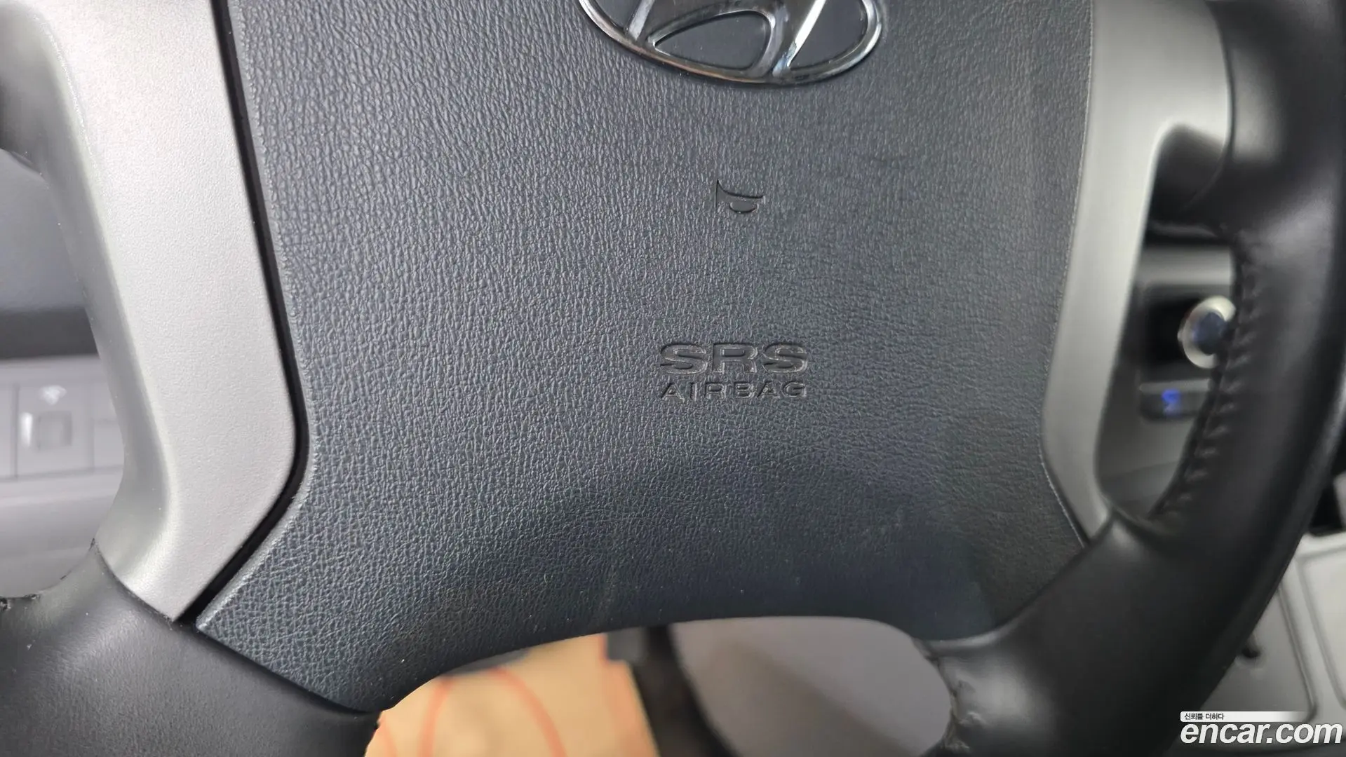 Hyundai Starex Van 3-Seater