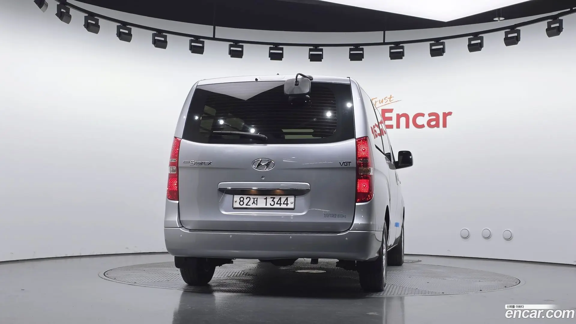 Hyundai Starex Van 3-Seater