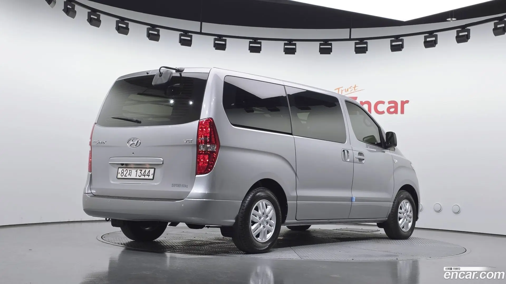 Hyundai Starex Van 3-Seater