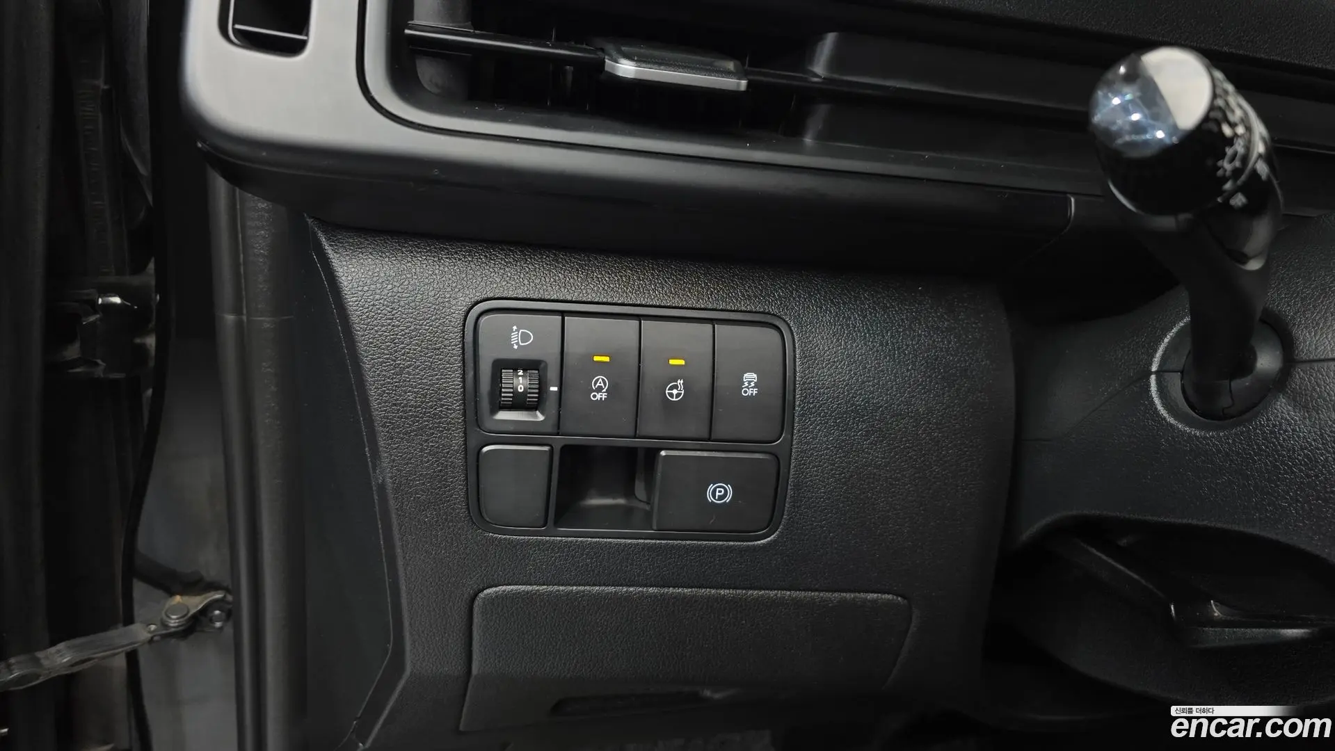Hyundai Staria Cargo 5-Seater 2021