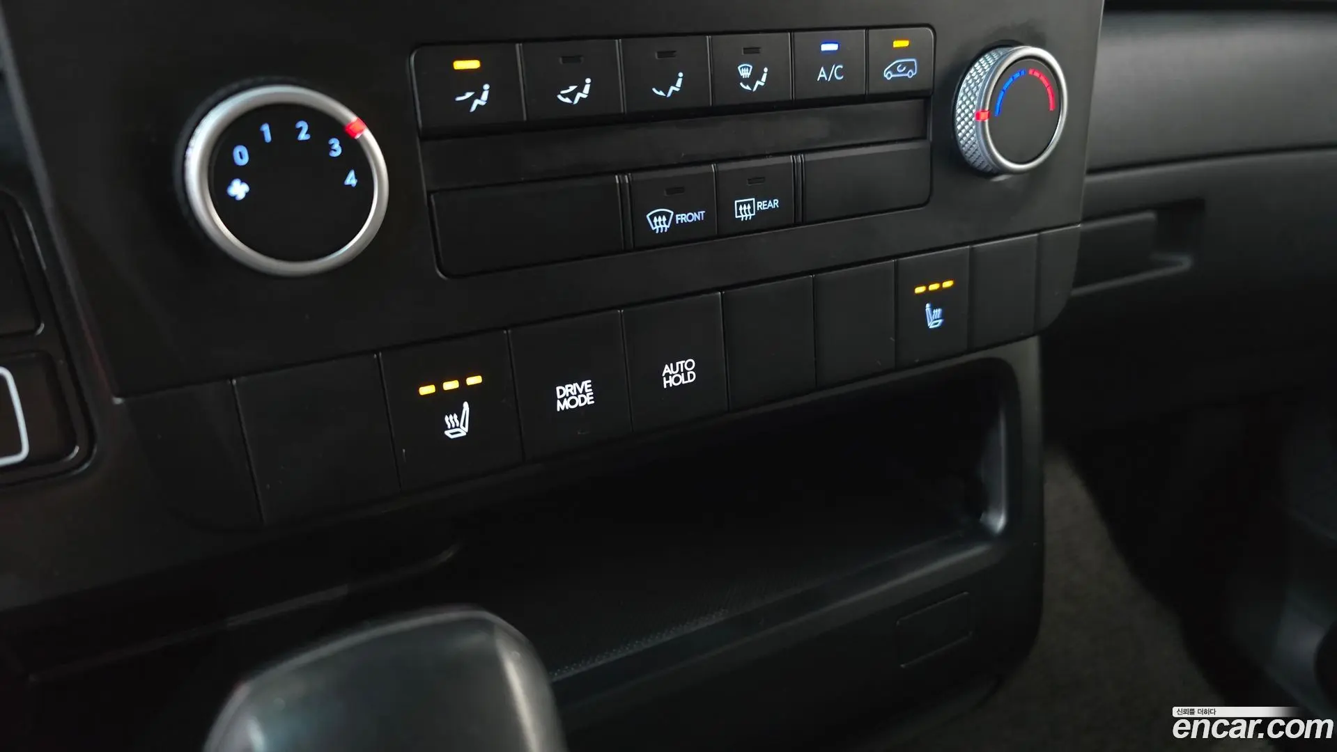 Hyundai Staria Cargo 5-Seater 2021
