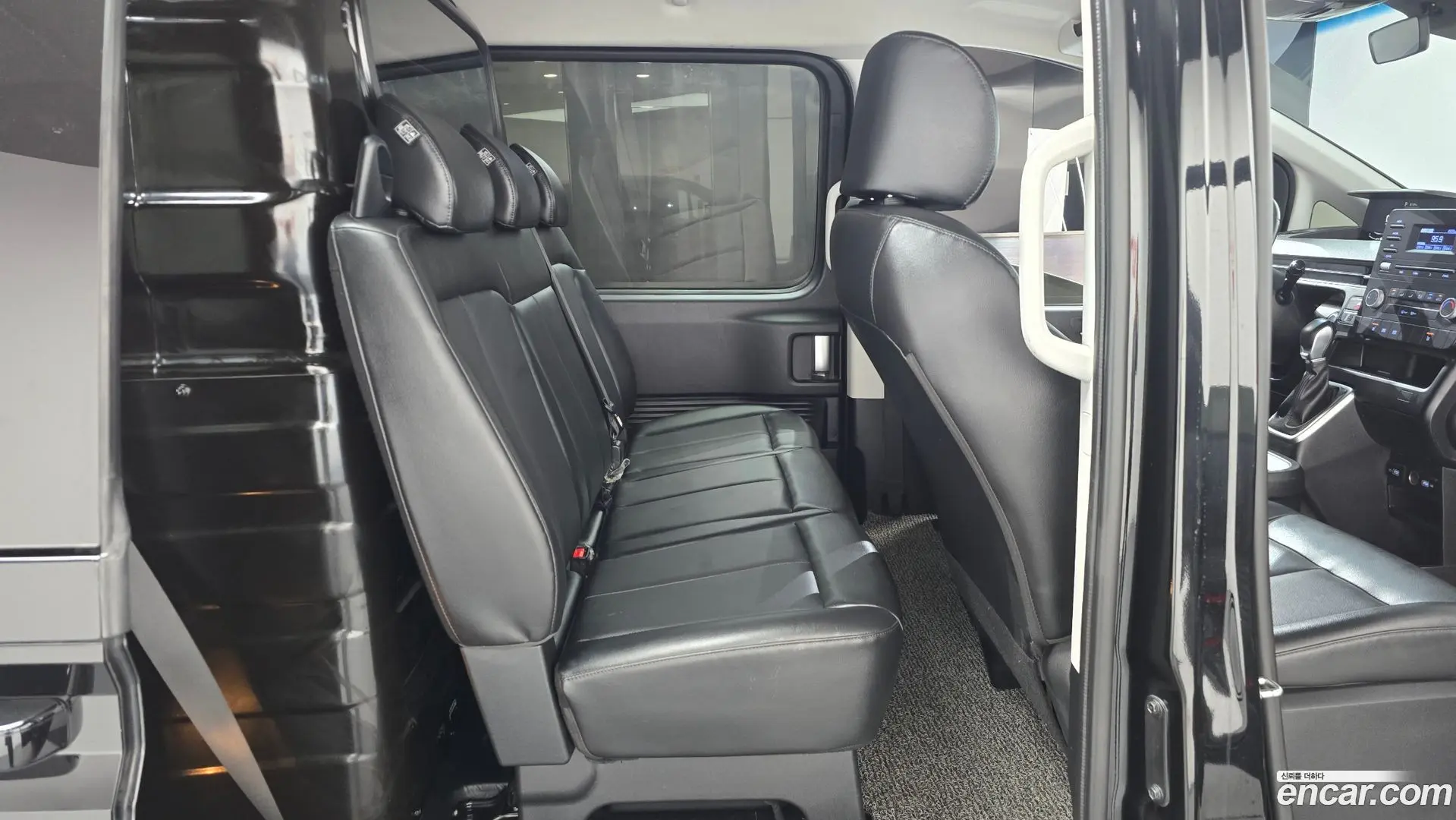 Hyundai Staria Cargo 5-Seater 2021