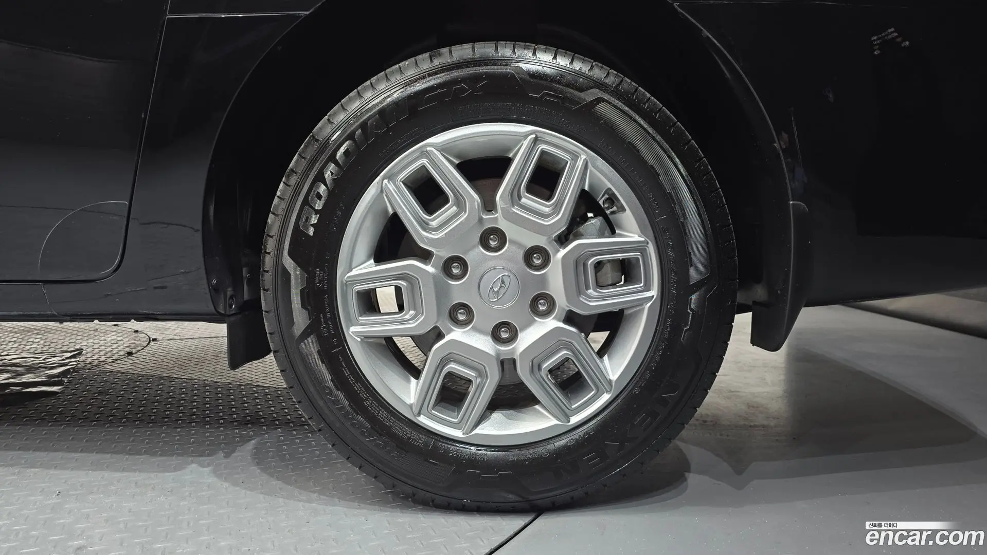 Hyundai Staria Cargo 5-Seater 2021