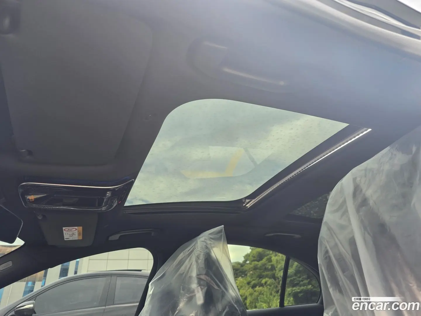 Mercedes-Benz E-Class E300 4MATIC AMG Line 2023