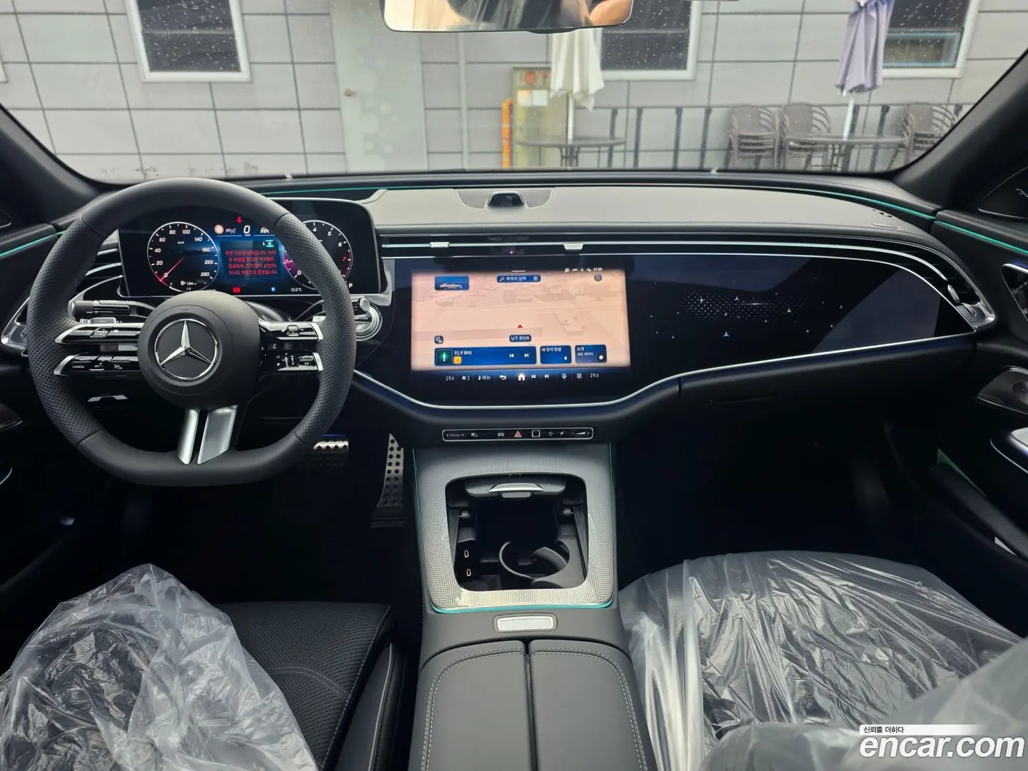 Mercedes-Benz E-Class E300 4MATIC AMG Line 2023