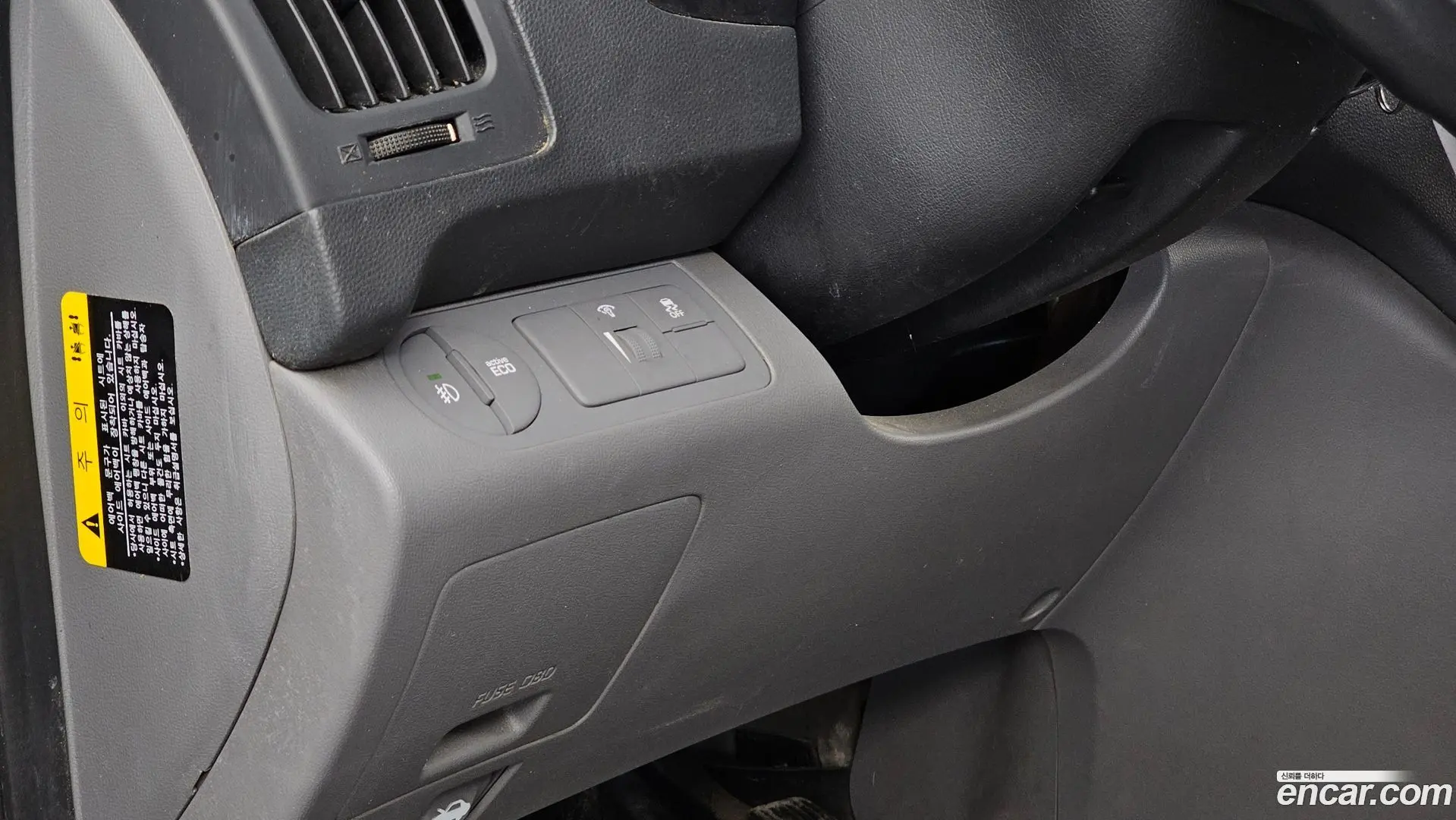 Hyundai Starex Van 3-Seater