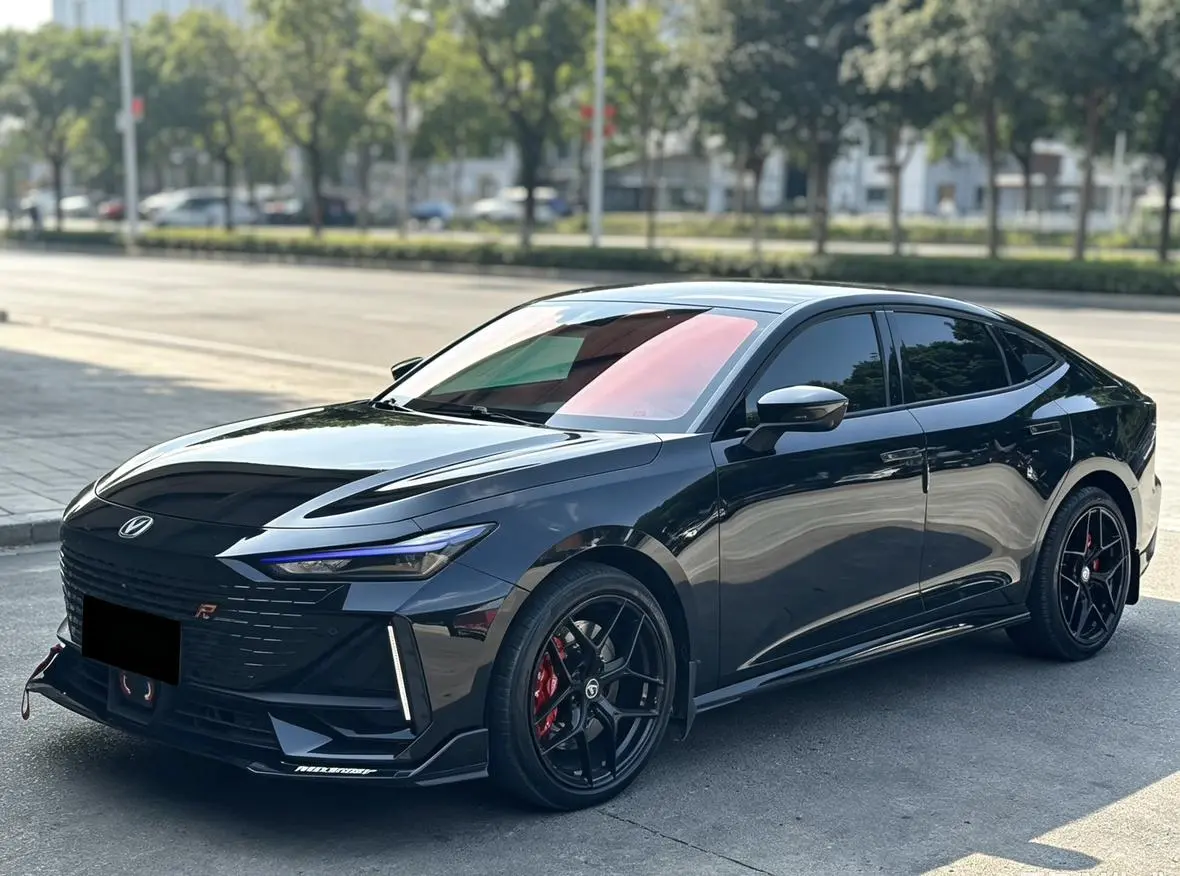 Changan UNI-V 2022 1.5T Sport