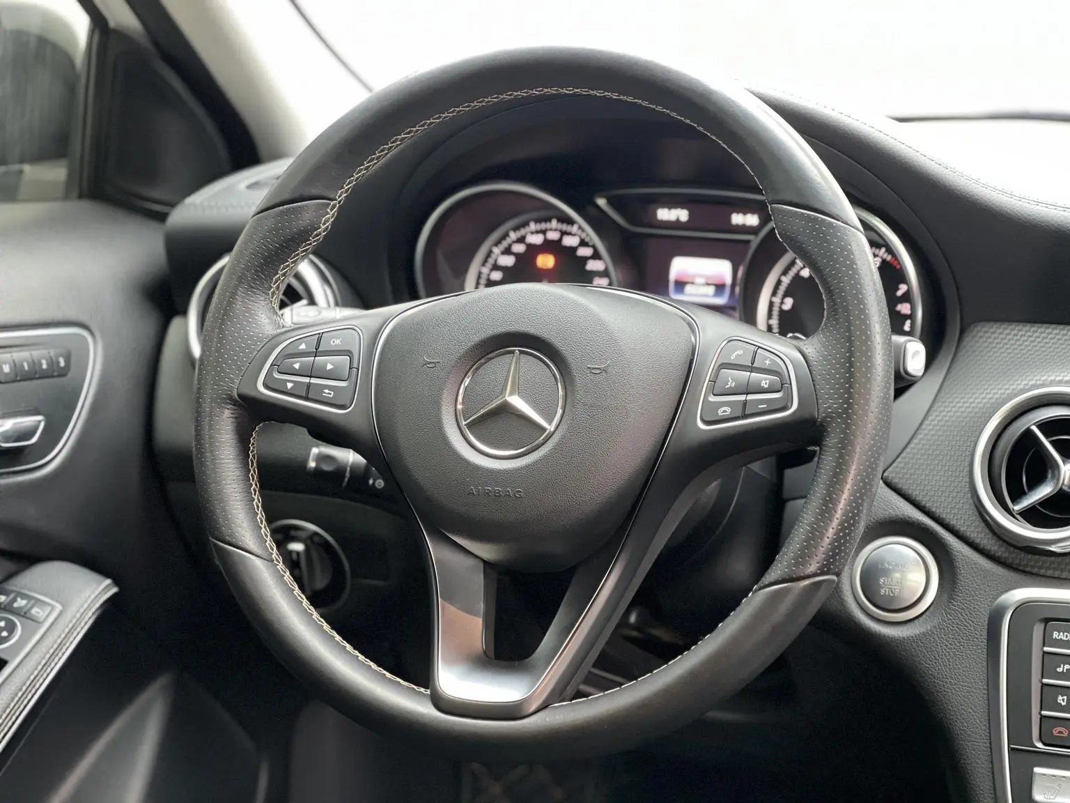 Mercedes-Benz GLA 2018 GLA 220 4MATIC Sport