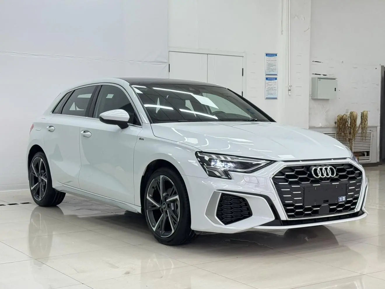 Audi A3 2023 Facelift Sportback 35 TFSI Sport Fashion