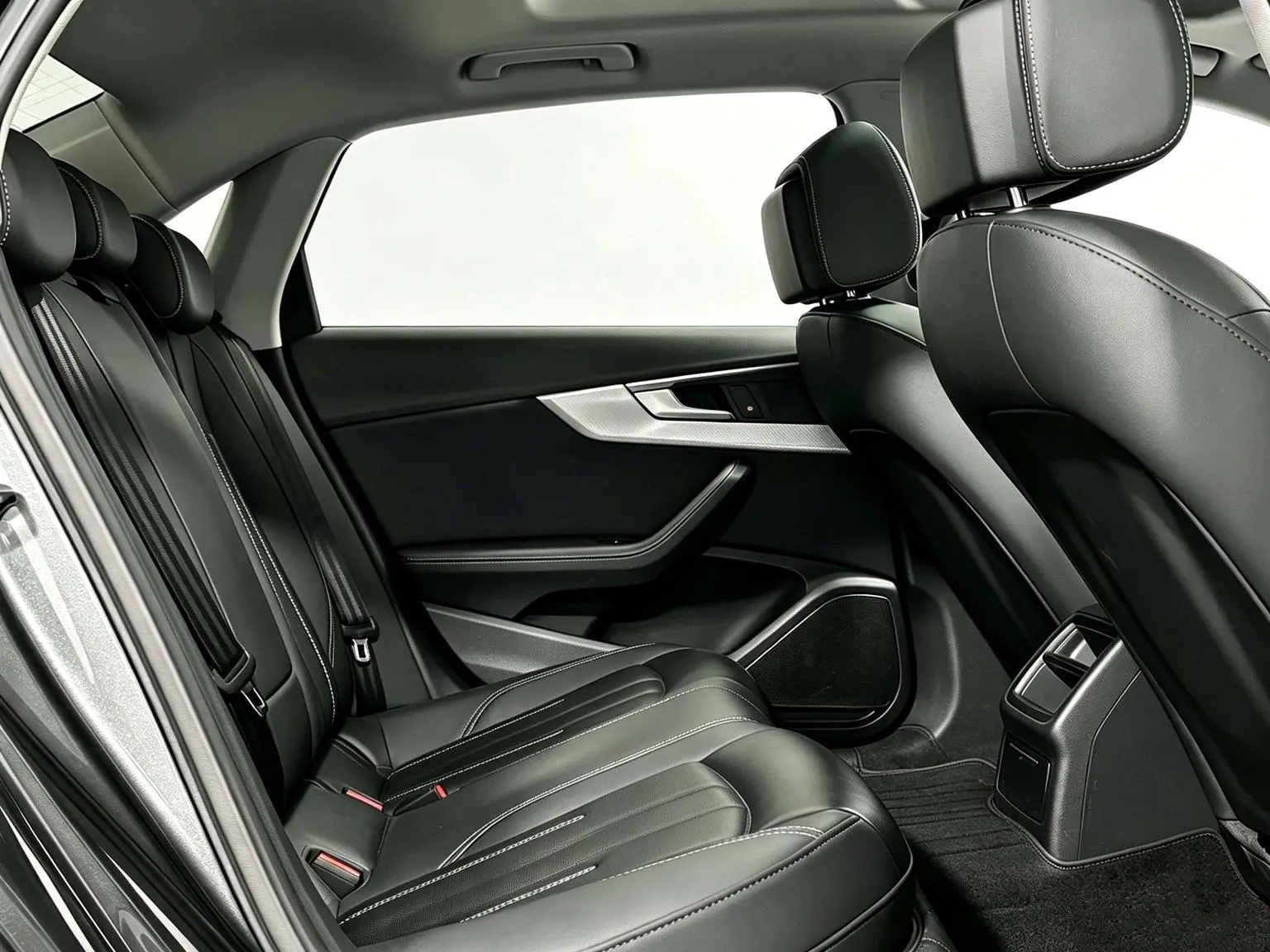 Audi A4L 2022 40 TFSI