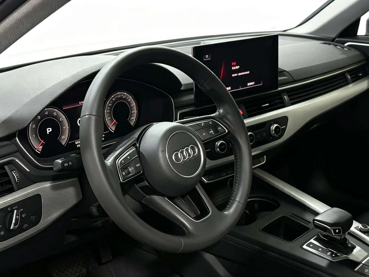 Audi A4L 2022 40 TFSI