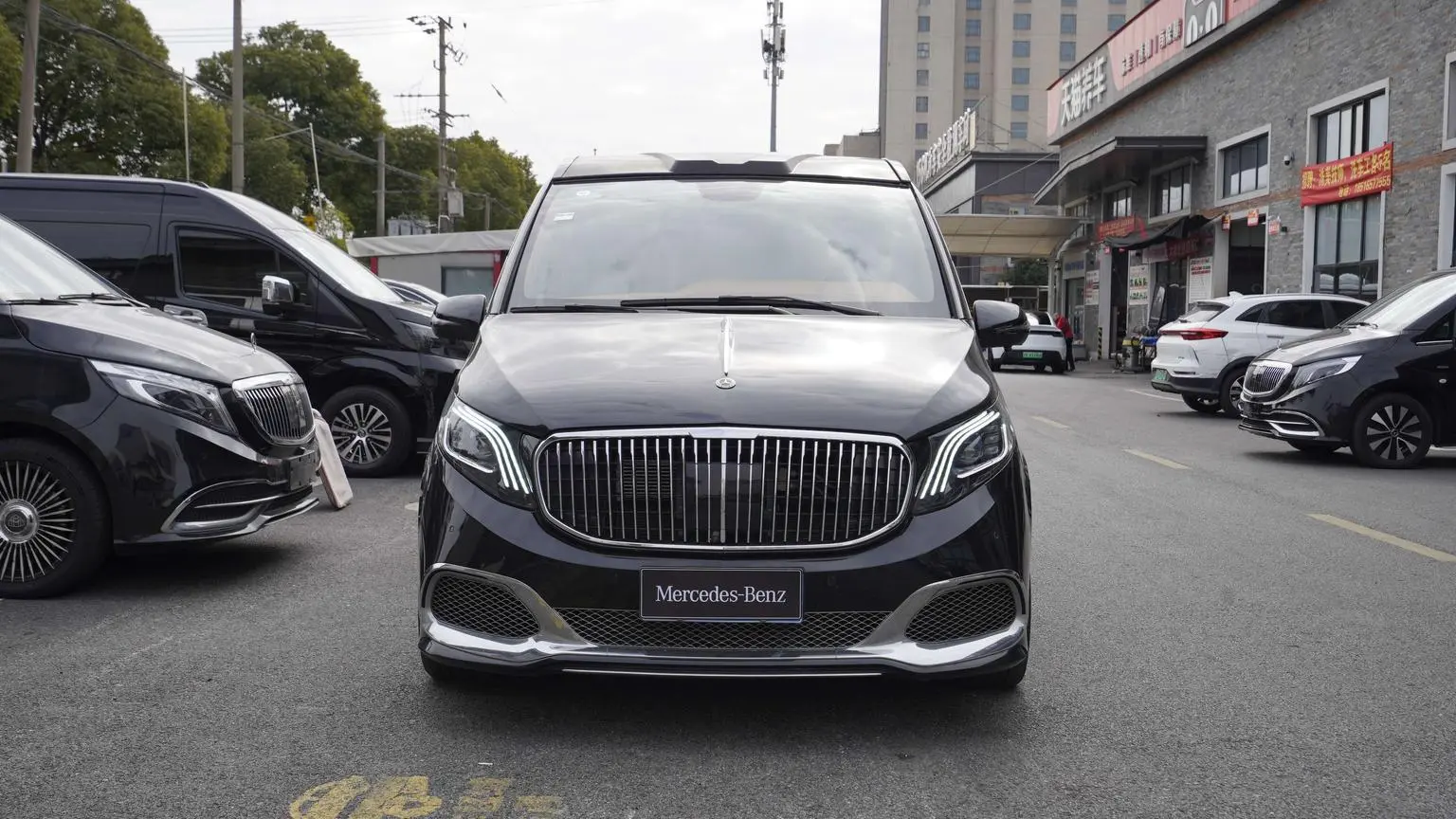 Mercedes-Benz 2023 2.0T Business 7 seat