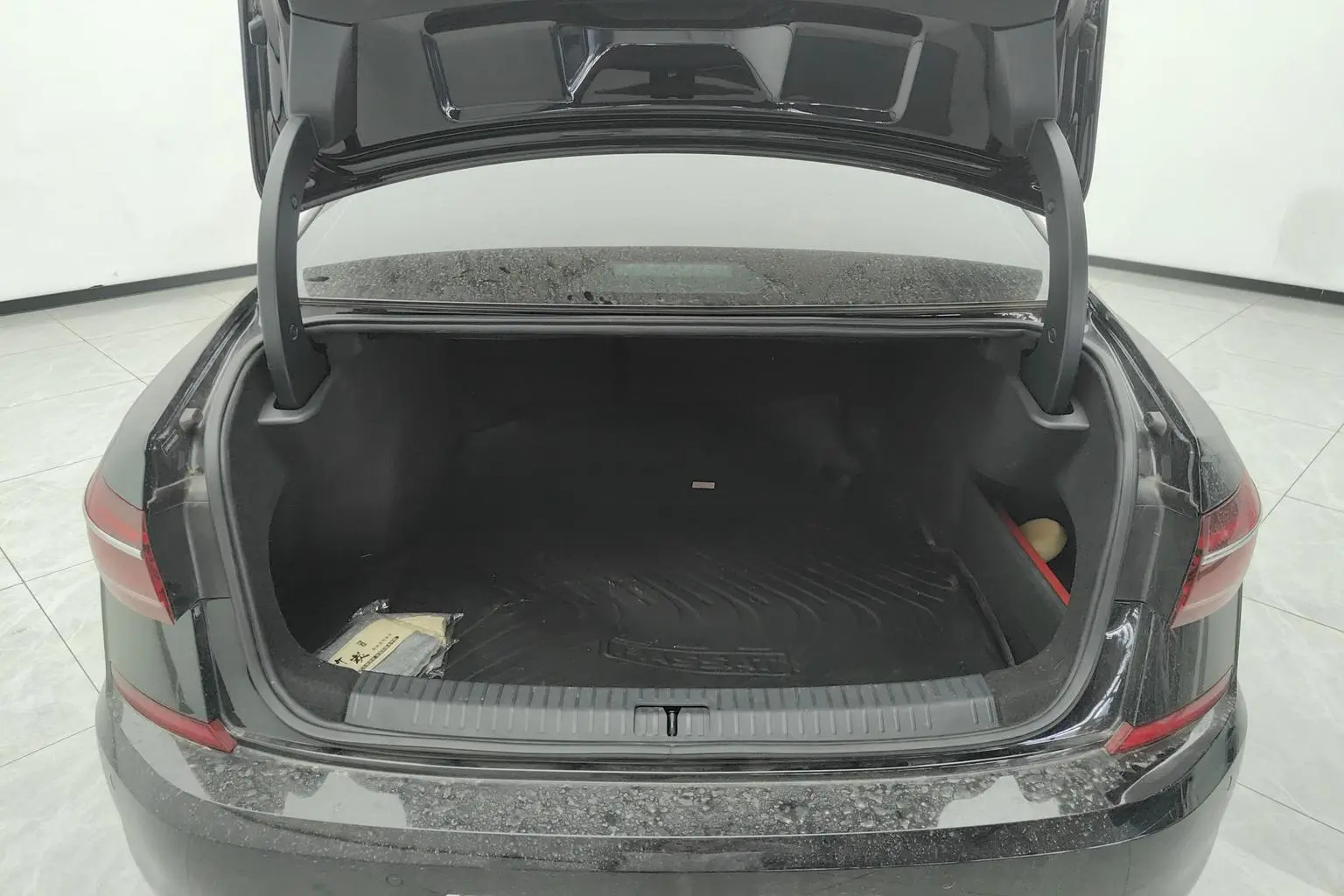 Volkswagen Passat 2024 380TSI Star
