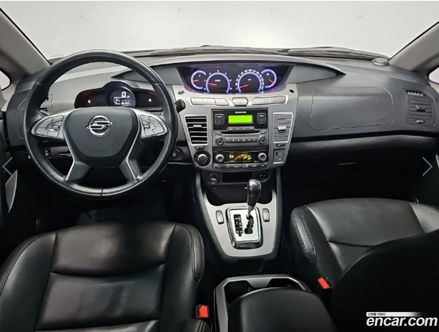 KG Mobility KORANDO 4WD Extreme Sport 9-Seater