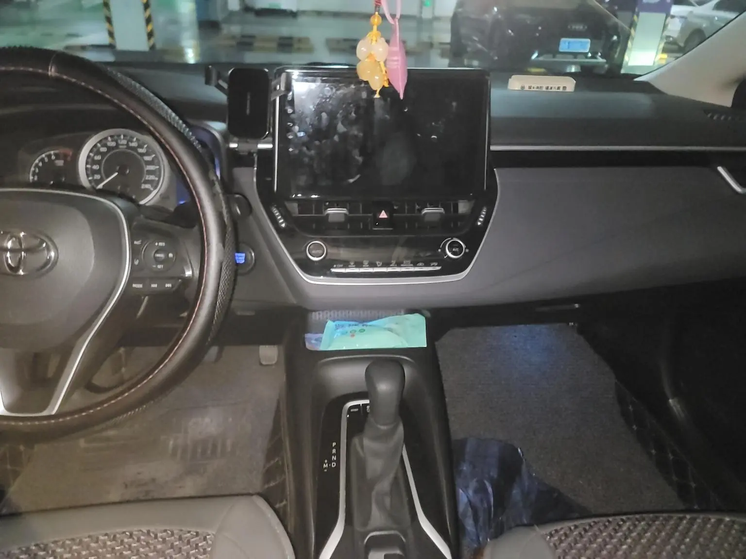 Toyota 2021 2.0L Luxury