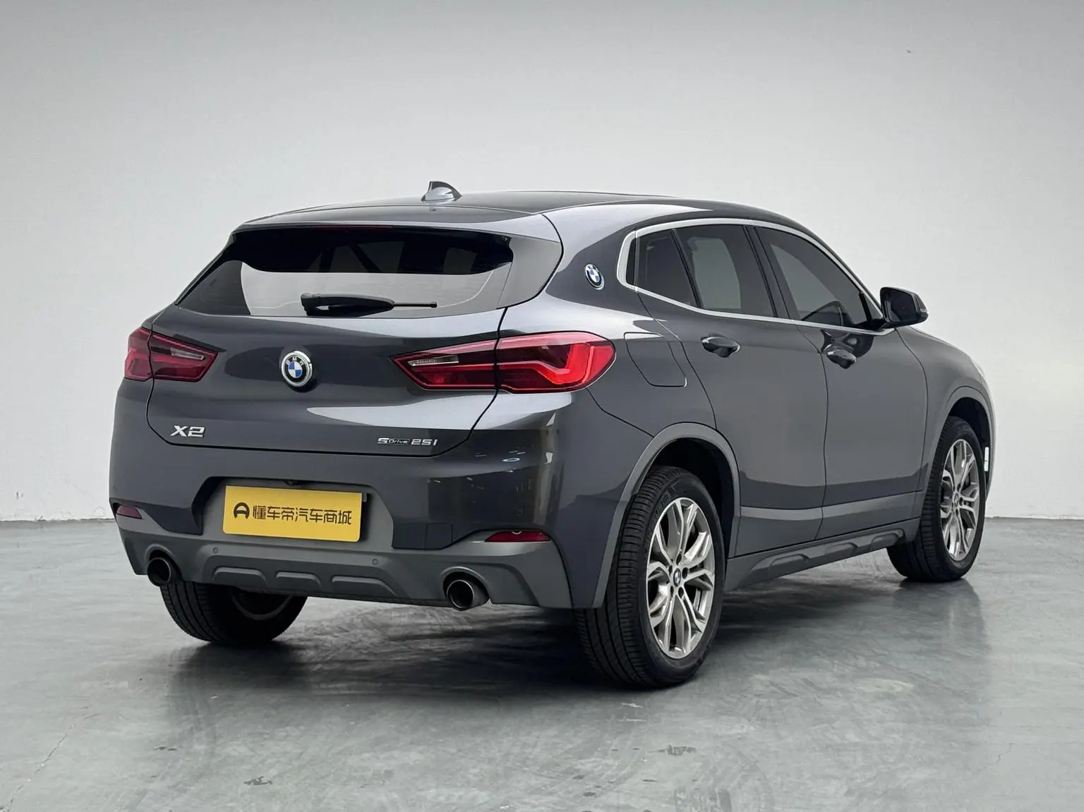 BMW X2( Import ) 2019 sDrive25i Leading M Off-Road Package China VI