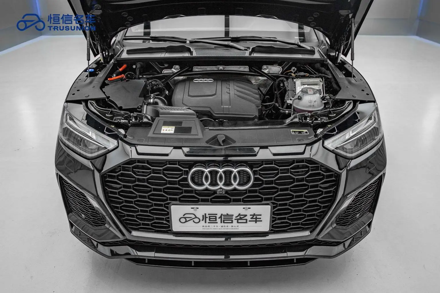 Audi Q5L 2024 40TFSI Dynamic Luxury