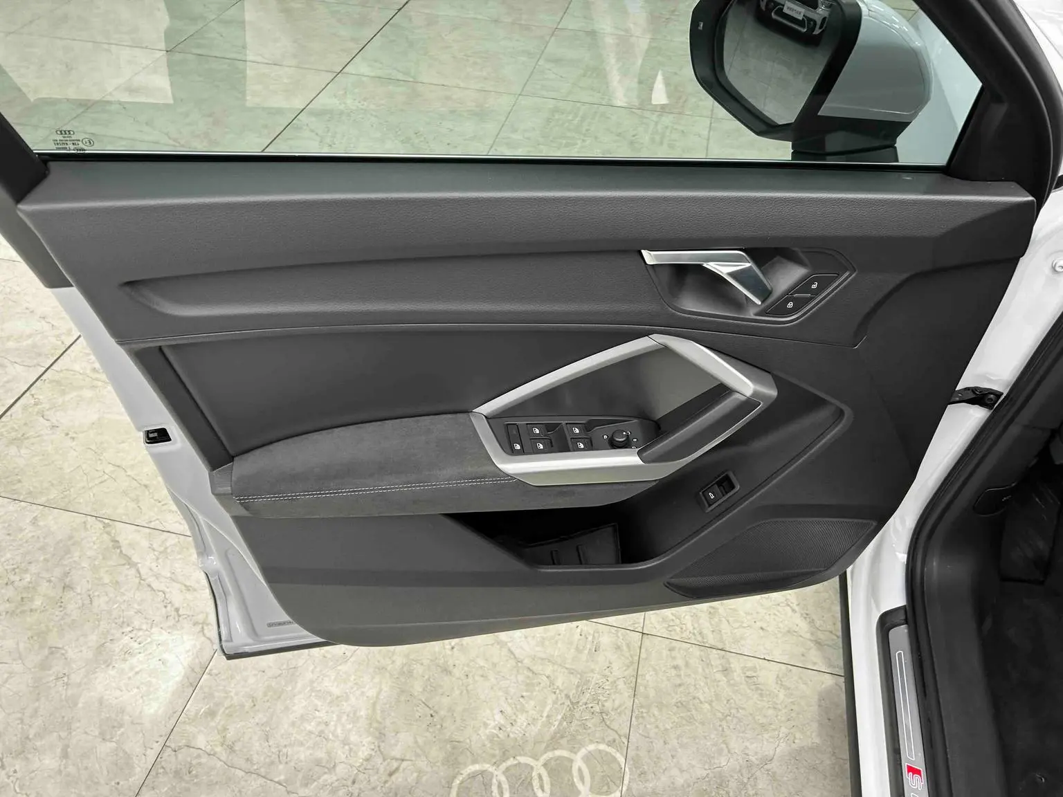 Audi Q3 2022 35 TFSI Dynamic Fashion