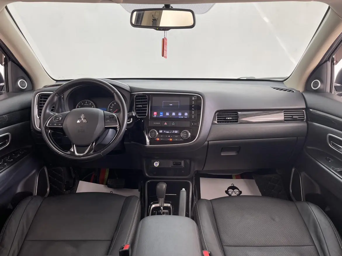 Mitsubishi Outlander 2018 2.0L 2WD Glory 5 seat