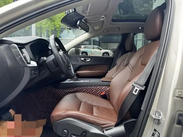Volvo XC60 2019 T5 4WD Smart China VI
