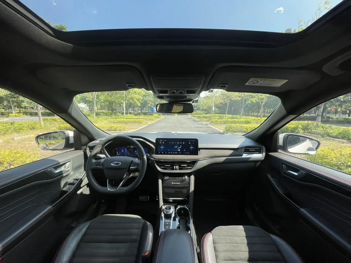 Ford Escape 2019 EcoBoost 245 4WD ST-LINE