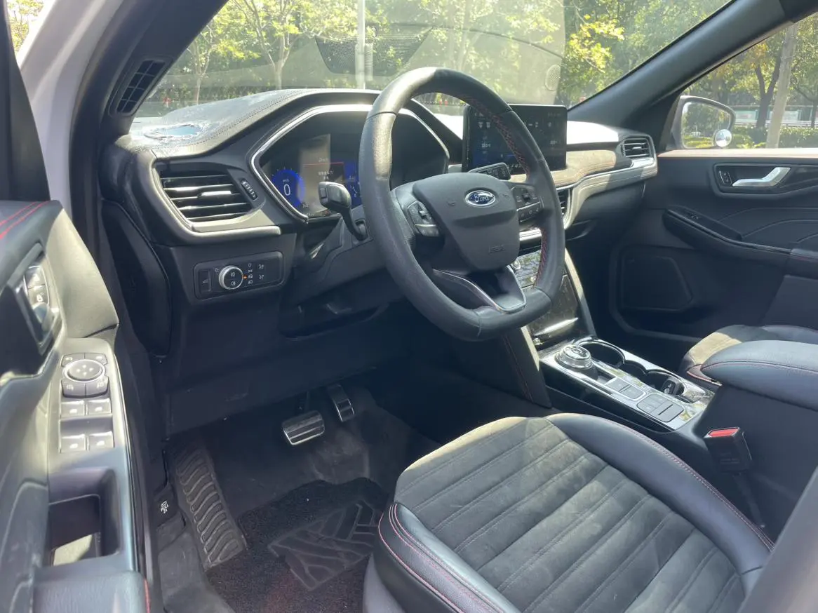 Ford Escape 2019 EcoBoost 245 4WD ST-LINE
