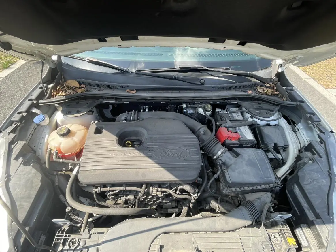 Ford Escape 2019 EcoBoost 245 4WD ST-LINE