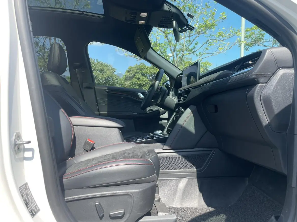 Ford Escape 2019 EcoBoost 245 4WD ST-LINE