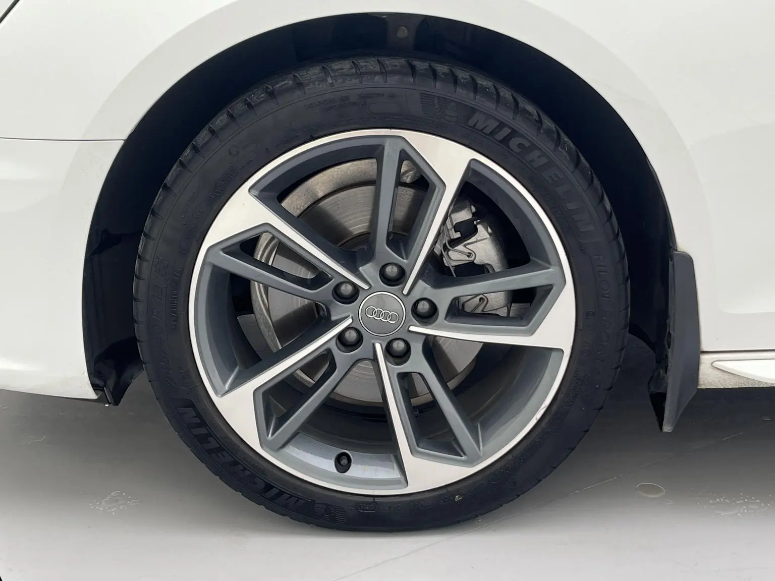 Audi A4L 2020 40 TFSI Dynamic Fashion