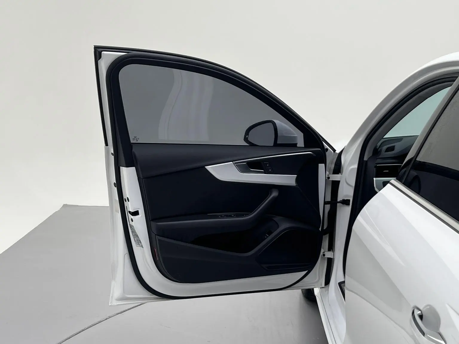 Audi A4L 2020 40 TFSI Dynamic Fashion