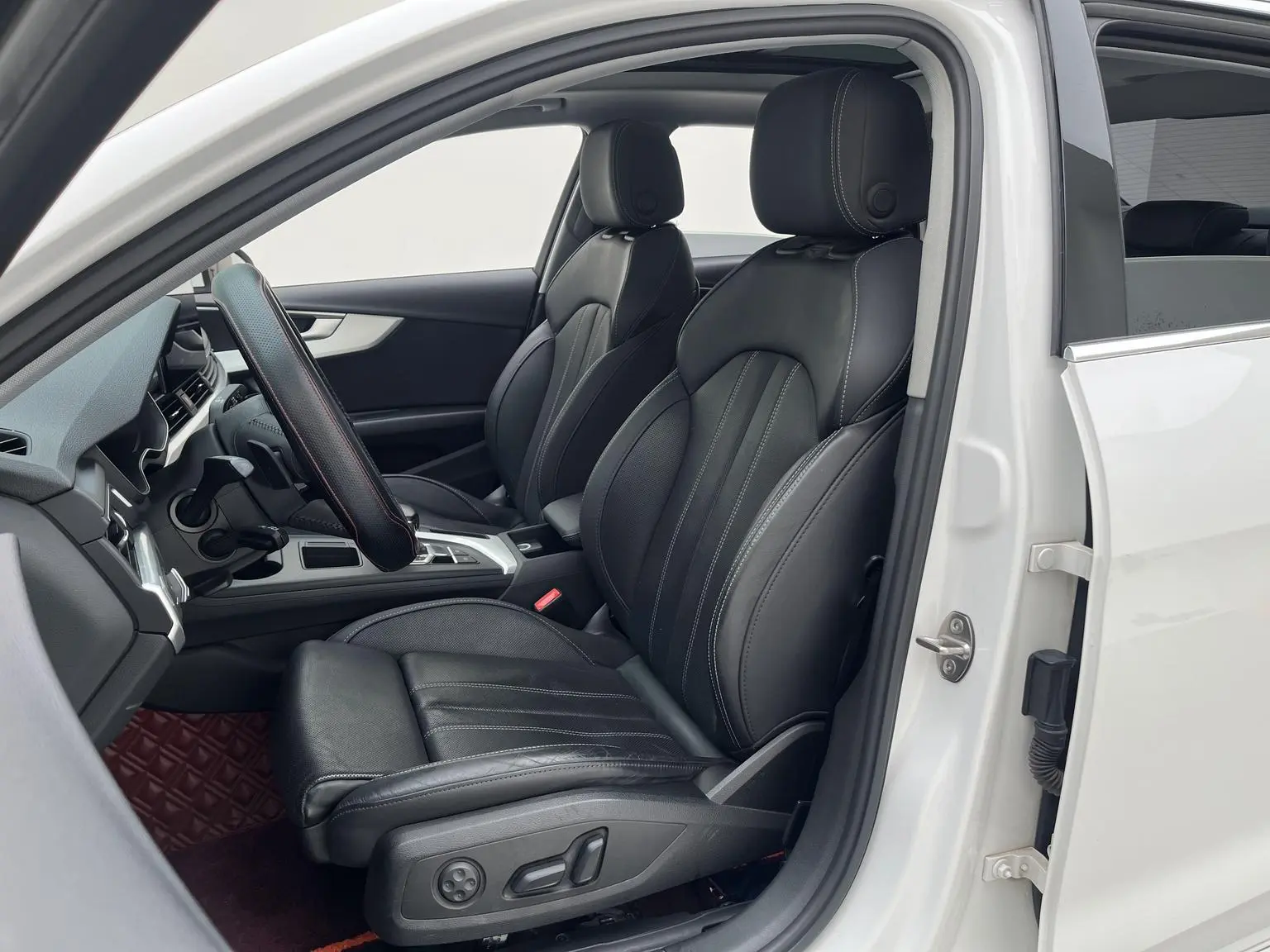 Audi A4L 2020 40 TFSI Dynamic Fashion