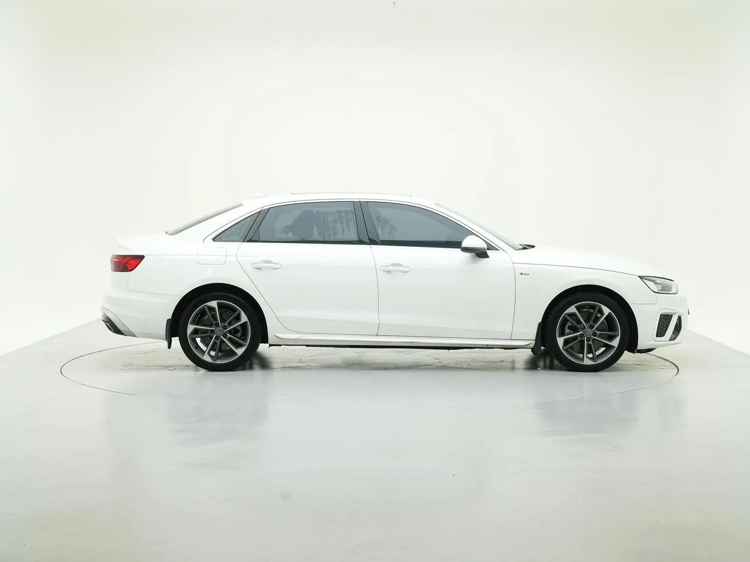 Audi A4L 2020 40 TFSI Dynamic Fashion