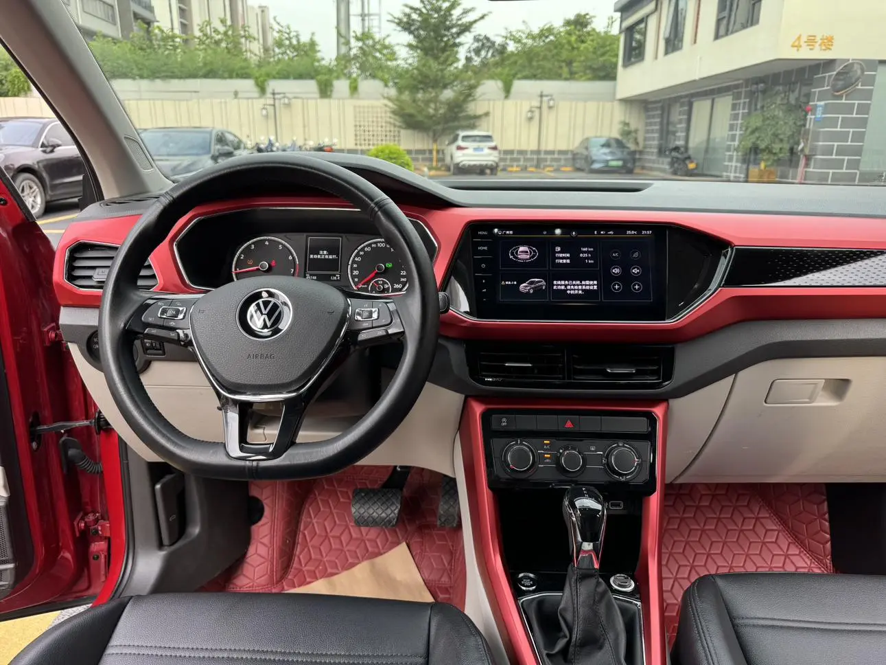 Volkswagen T-Cross 2021 280TSI DSG Comfort