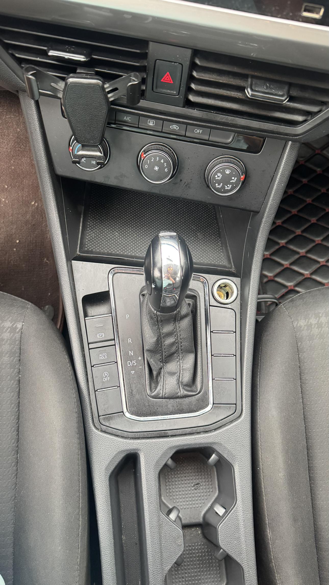 Volkswagen Bora 2021 1.5L Auto Luxury Connected