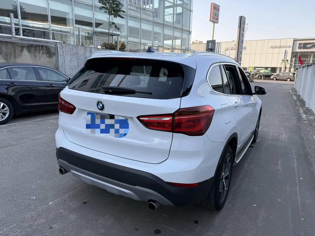 BMW X1 2018 xDrive20Li Premium Plus
