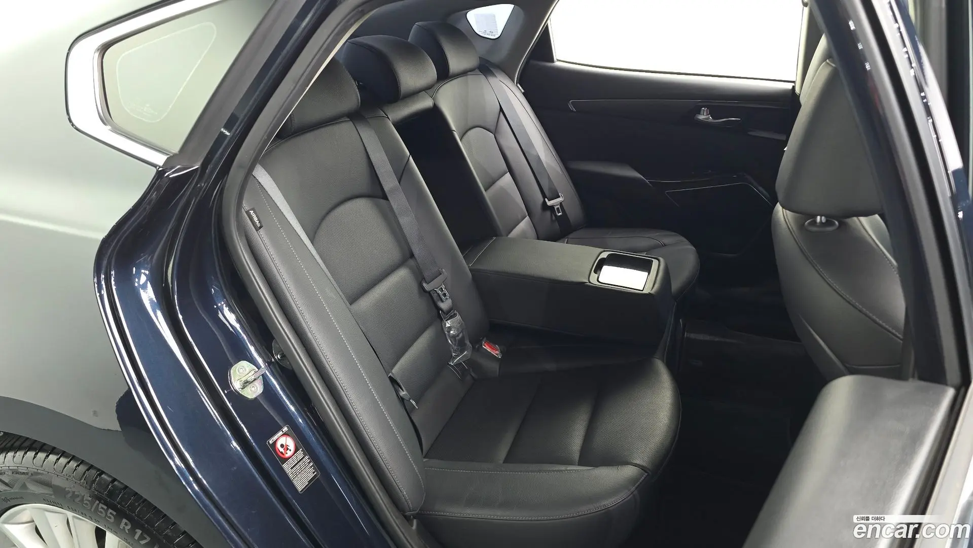 Kia K7 3.0 LPI Trendy(Rented Car)