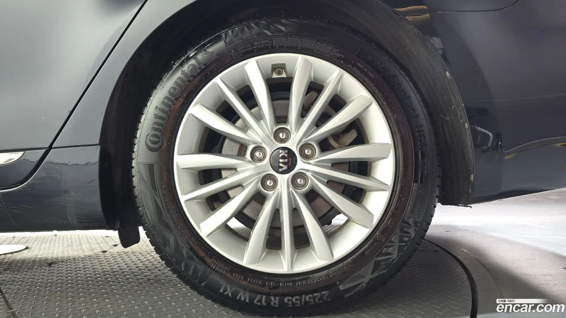 Kia K7 3.0 LPI Trendy(Rented Car)