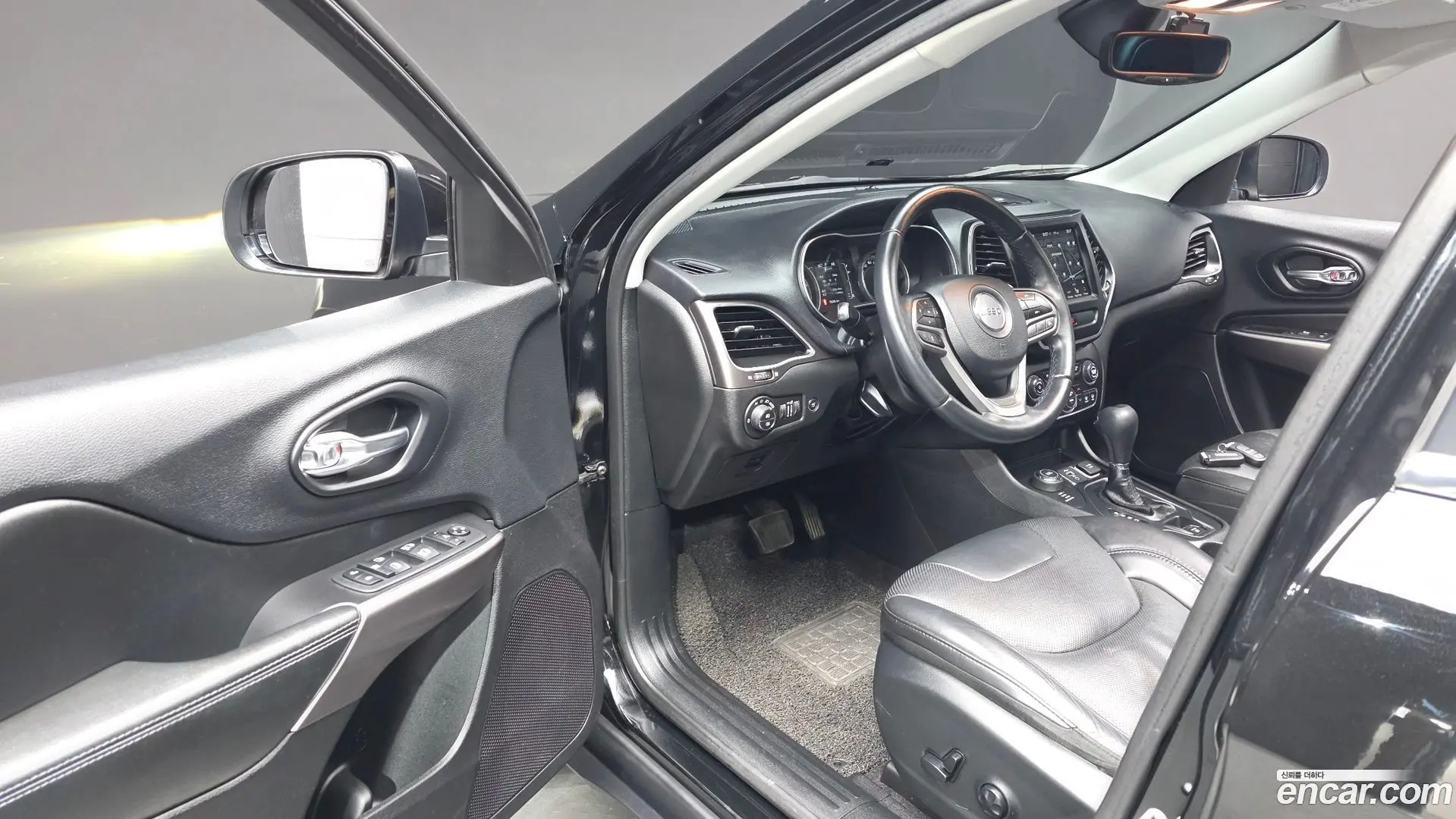 Jeep Cherokee 2.4 Longitude AWD