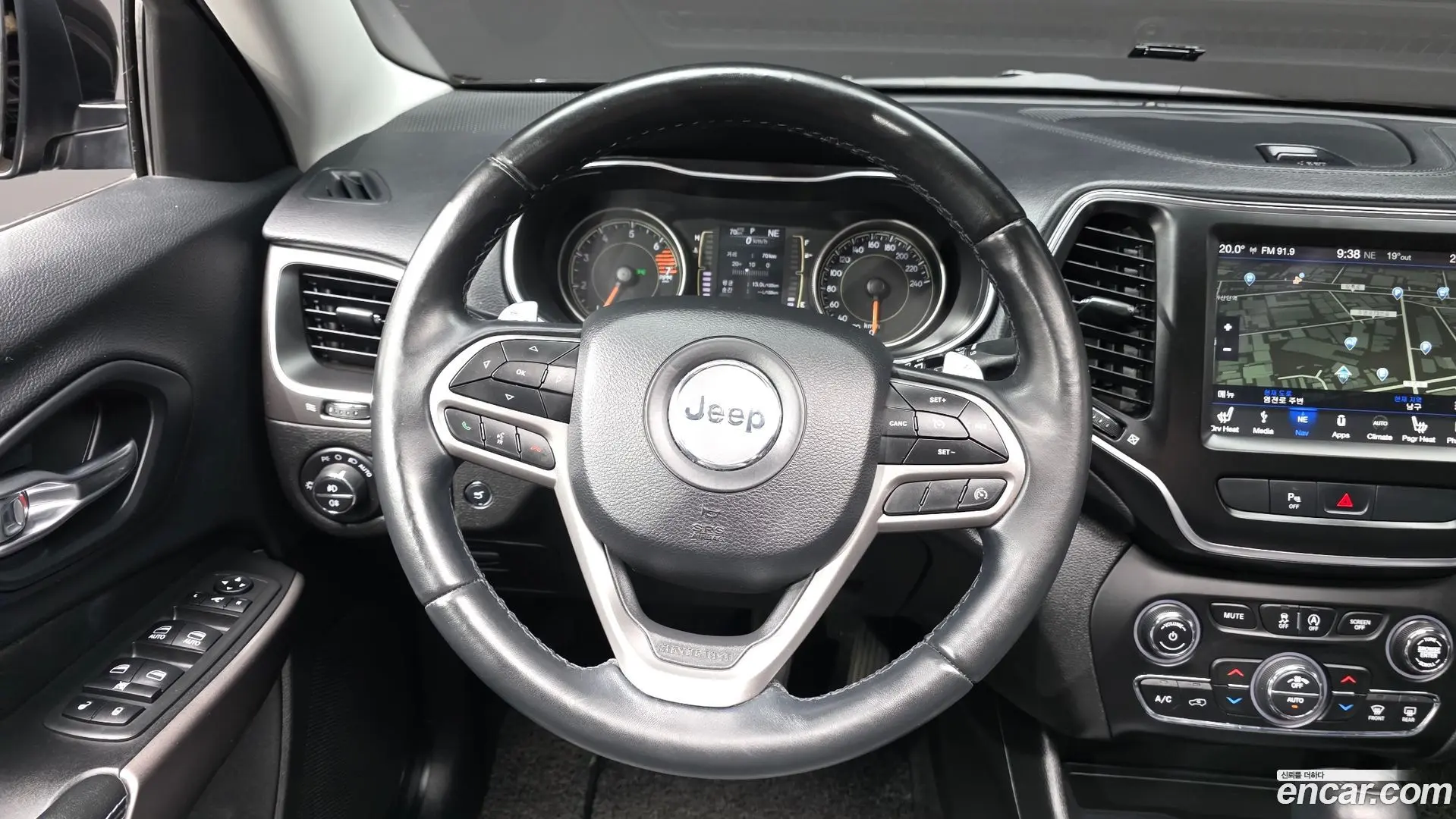 Jeep Cherokee 2.4 Longitude AWD
