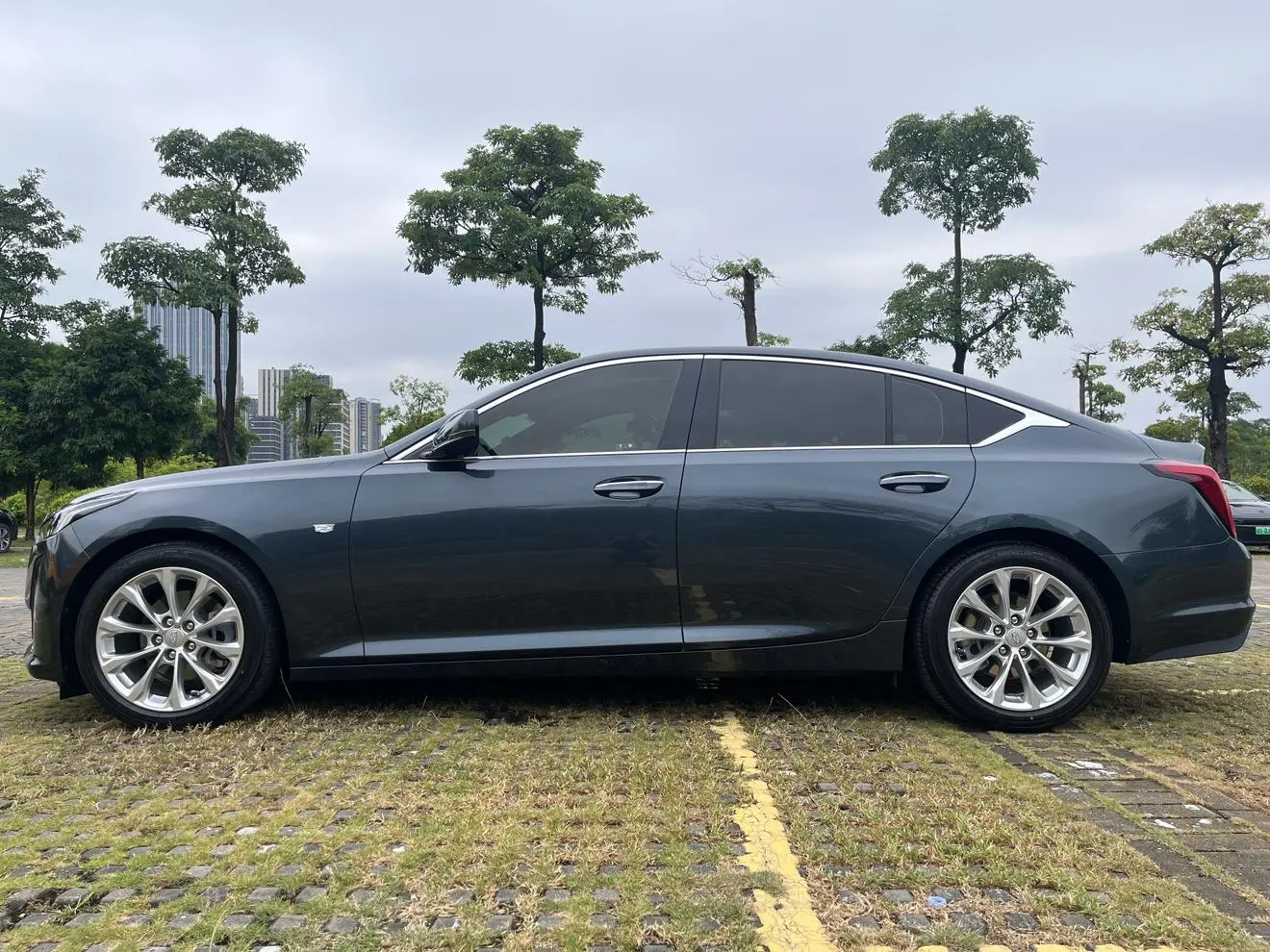 Cadillac CT5 2022 28T Luxury Standard